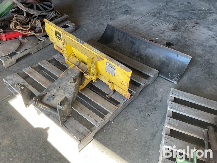 john-deere-la-image-1