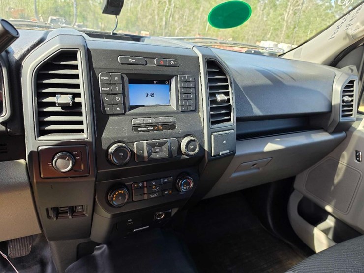 2019-ford-f150-xl-image-13