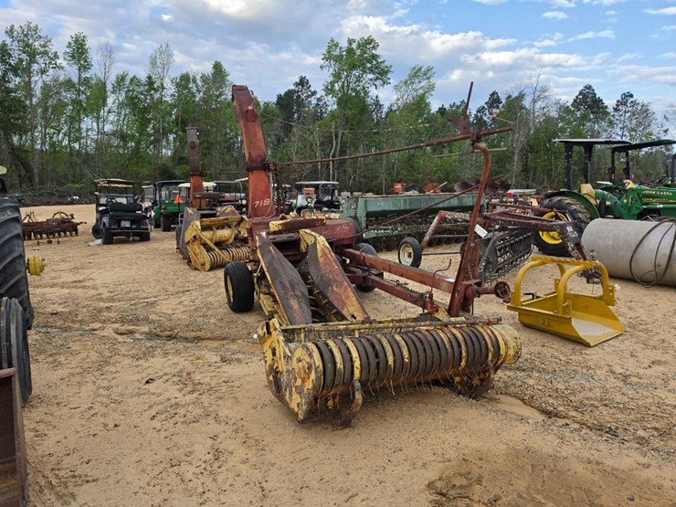 new-holland-718-image-4