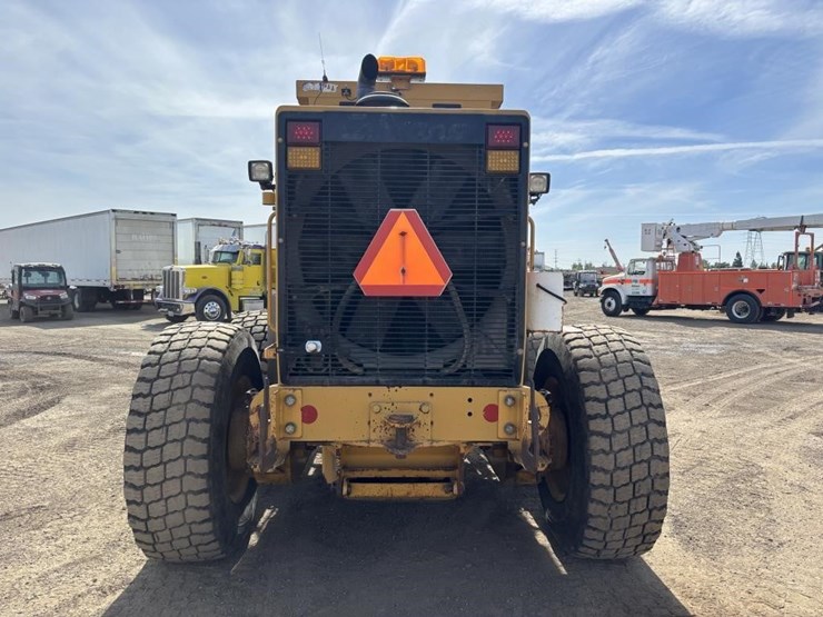 2006-caterpillar-143h-image-8