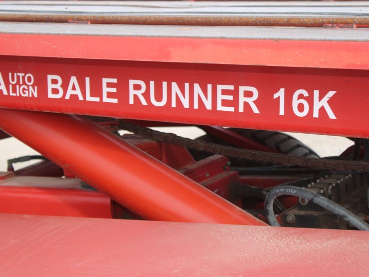 #1064-•-2009-morris-mfg-pro-ag-auto-align-bale-runner-16k-image-35