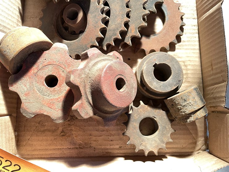 #2522-•-assortment-of-gears-image-6