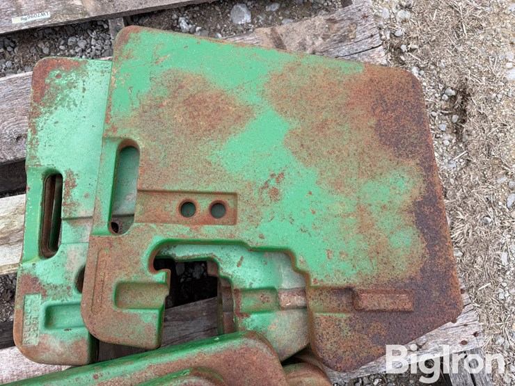 john-deere-suitcase-weights-image-15