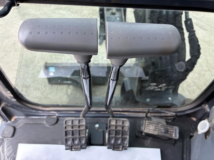 2023-deere-30g-image-20