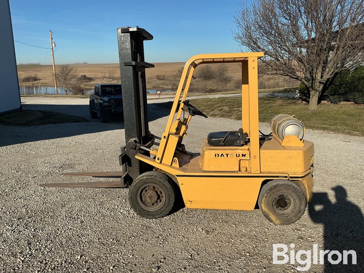 datsun-forklift-image-8