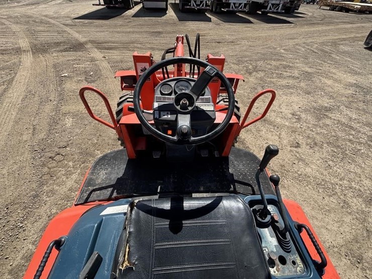 1999-kubota-r520-image-25