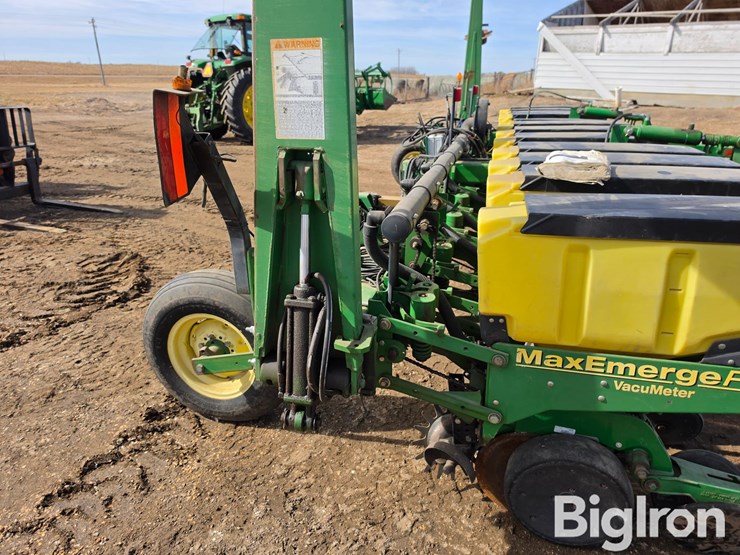 john-deere-1730-image-11