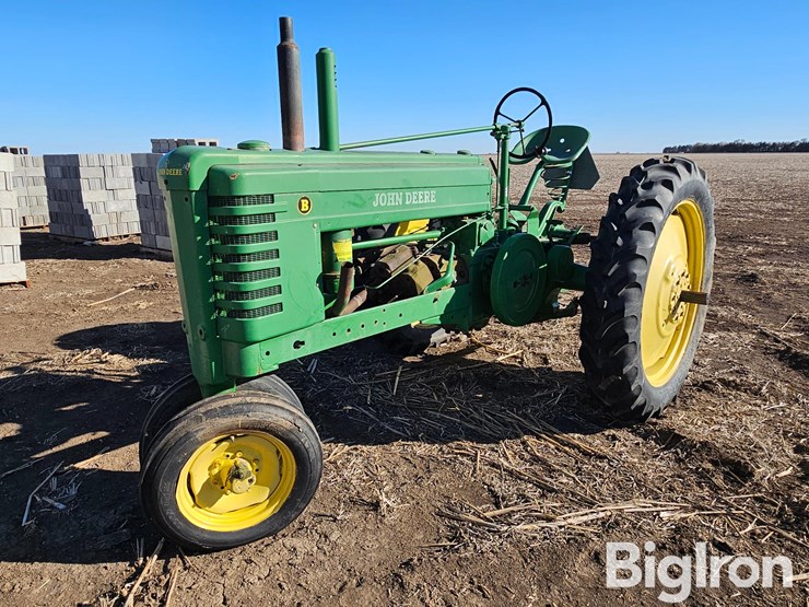 john-deere-b-image-1