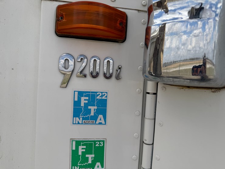 2002-international-9200i-image-62