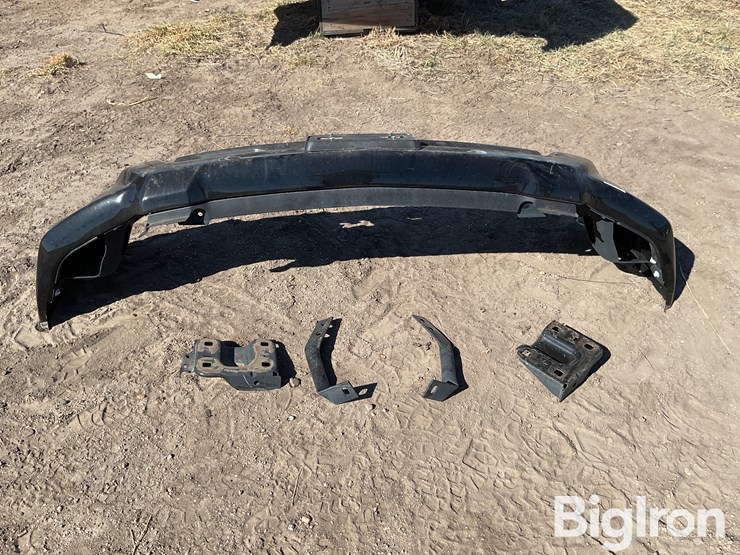 2024-chevrolet-2500-image-2