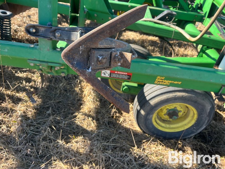 john-deere-726-image-15