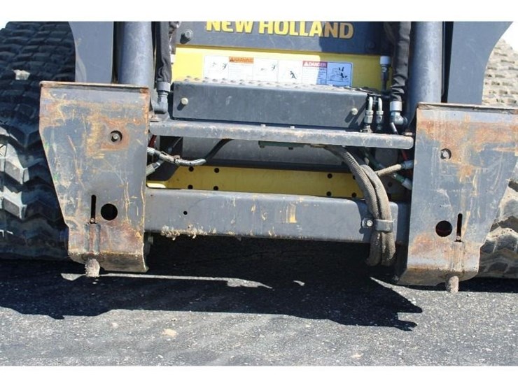 2021-new-holland-c332-image-7