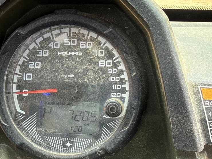 2016-polaris-ranger-image-15