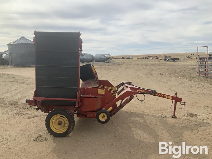 new-holland-166-image-4