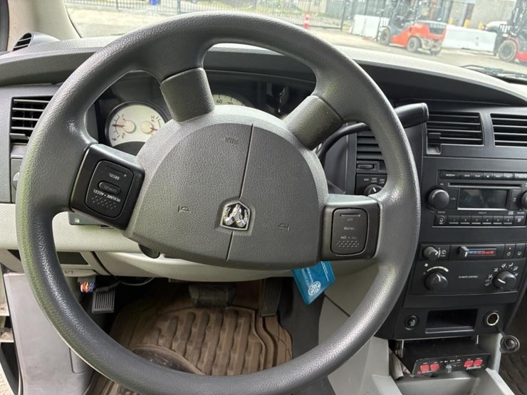 2007-dodge-durango-image-13