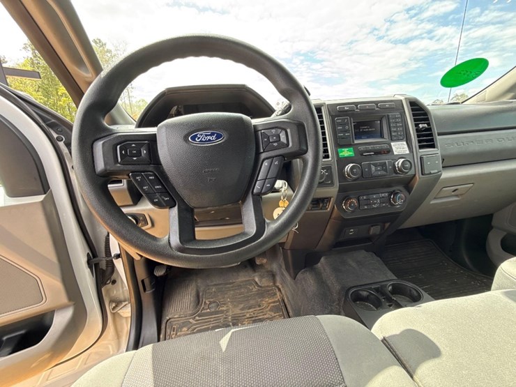 2019-ford-f250-xl-image-12