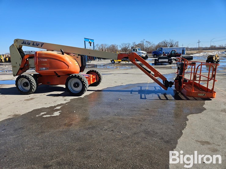 2009-jlg-600aj-image-4