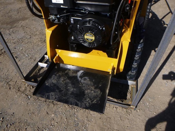 2026-agt-mx-mrt14-skid-steer-track-loader-image-11