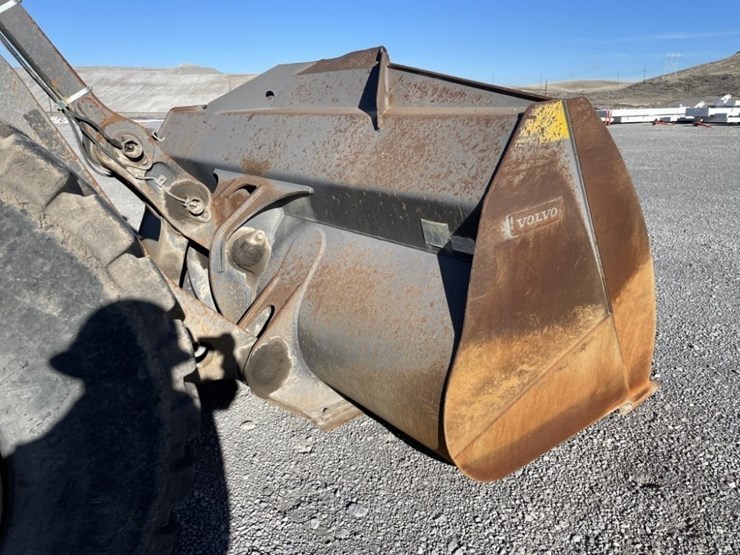 2021-volvo-l220h-image-10