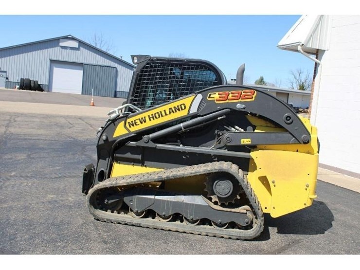 2021-new-holland-c332-image-2