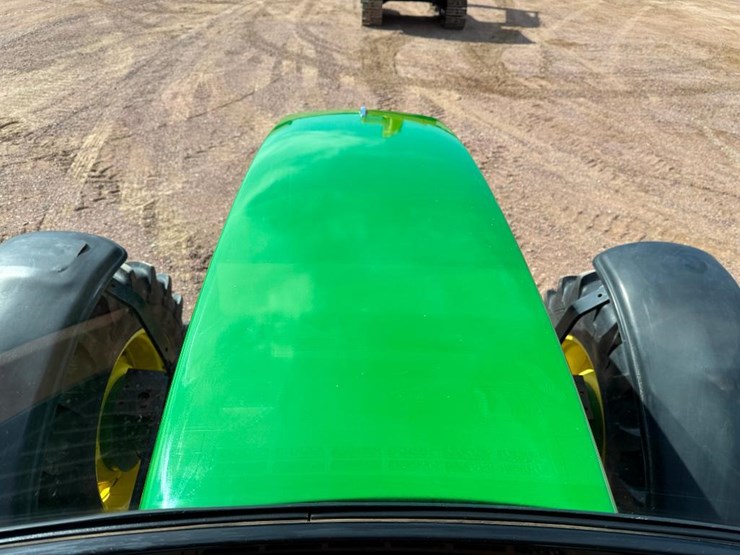 john-deere-7200-image-54