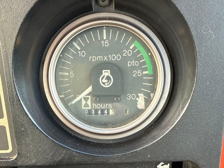 allis-chalmers-7060-image-30