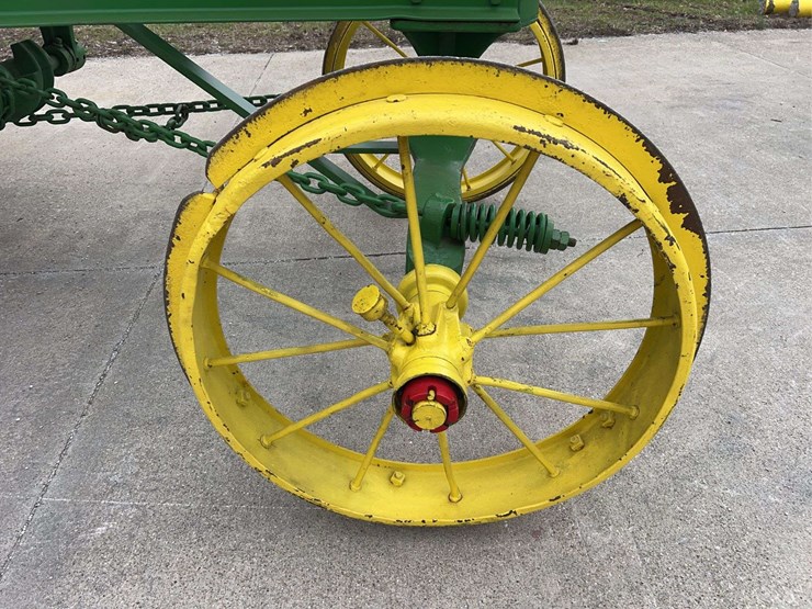 12-25-waterloo-boy-model-n-image-17