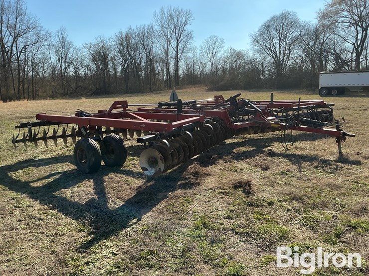 2014-case-ih-340-image-3