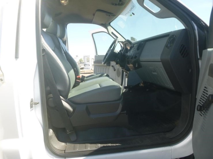 2019-ford-f750-image-14