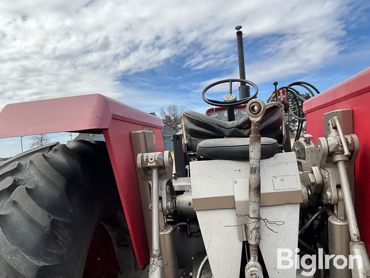 1971-massey-ferguson-1100-image-13