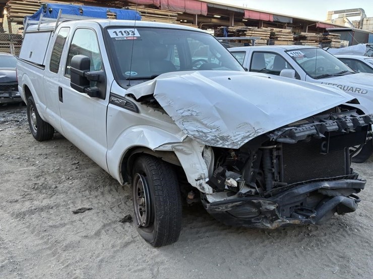 2015-ford-f250-image-2