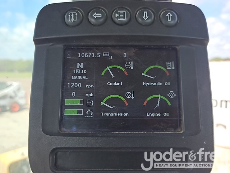 2017-deere-624k-image-31