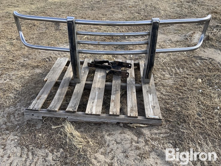 chevrolet-1500-image-2