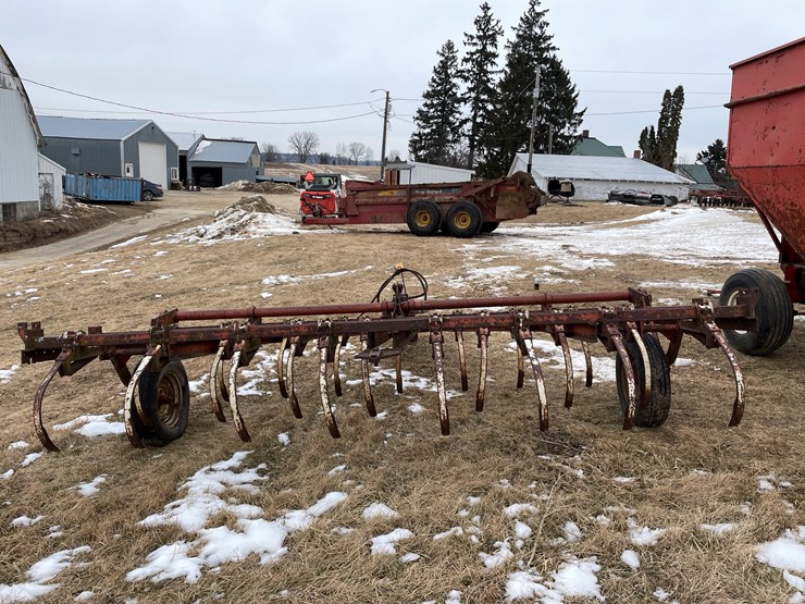 international-12-image-4