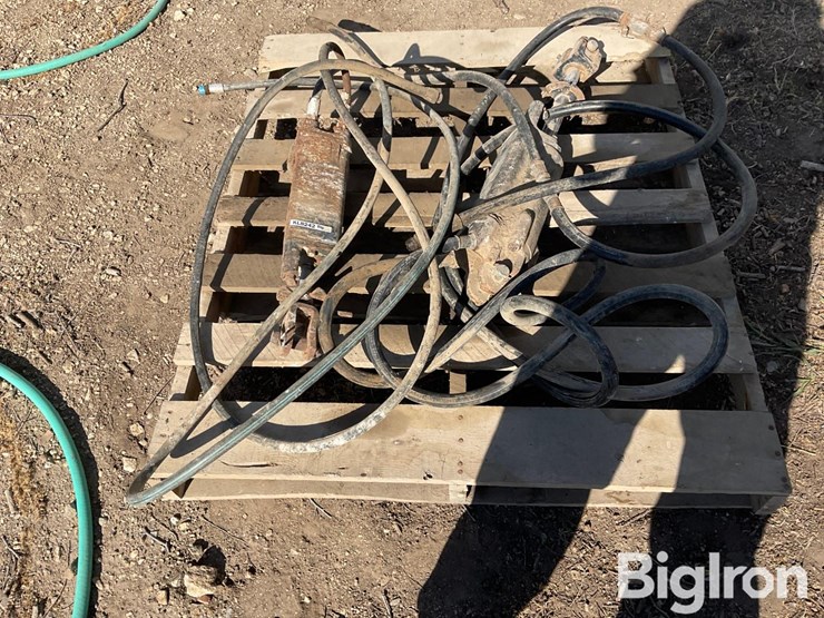 john-deere-8-image-8