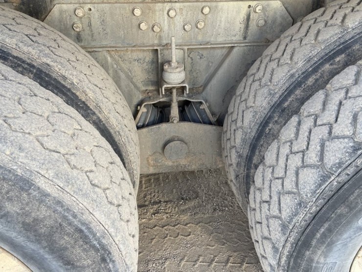 sterling-t/a-water-truck-image-12