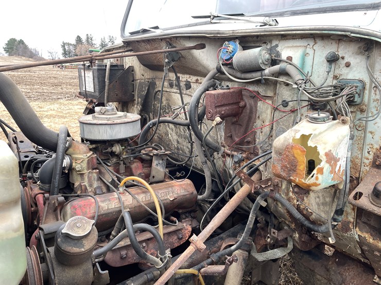 #113-•-1982-international-1754-single-axle-grain-truck-(has-wi-title)-image-36