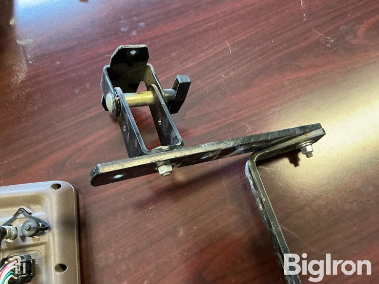 2014-john-deere-2630-image-11