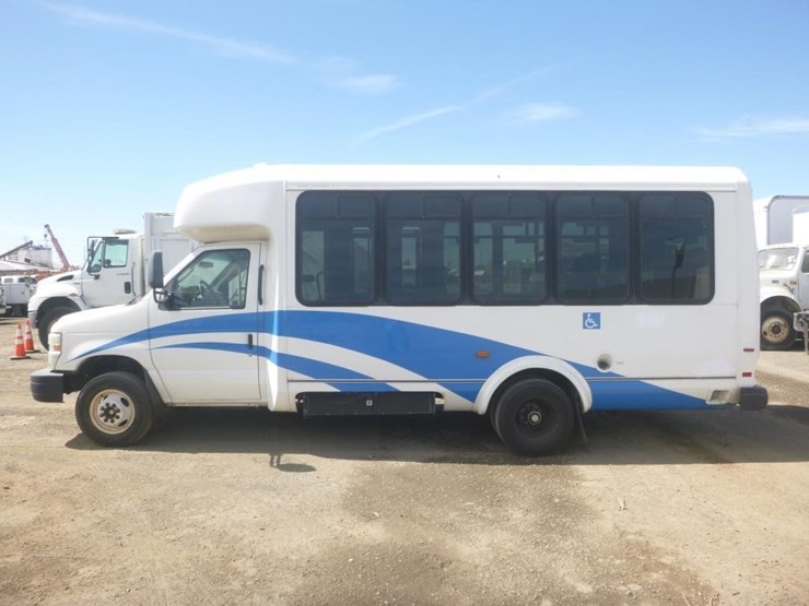 2014-ford-e450-image-5