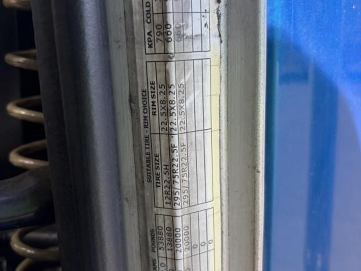 2017-peterbilt-389-image-36