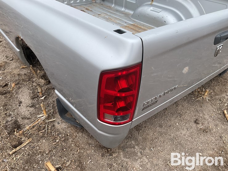 2006-dodge-2500-image-15