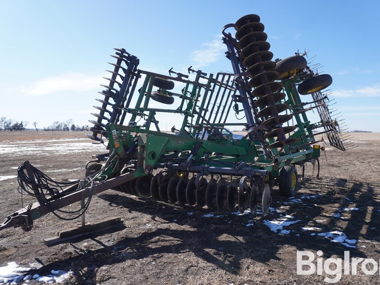 john-deere-726-image-1