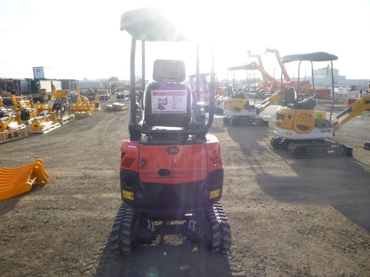 2026-tpm-18hs-hydraulic-excavator-image-8