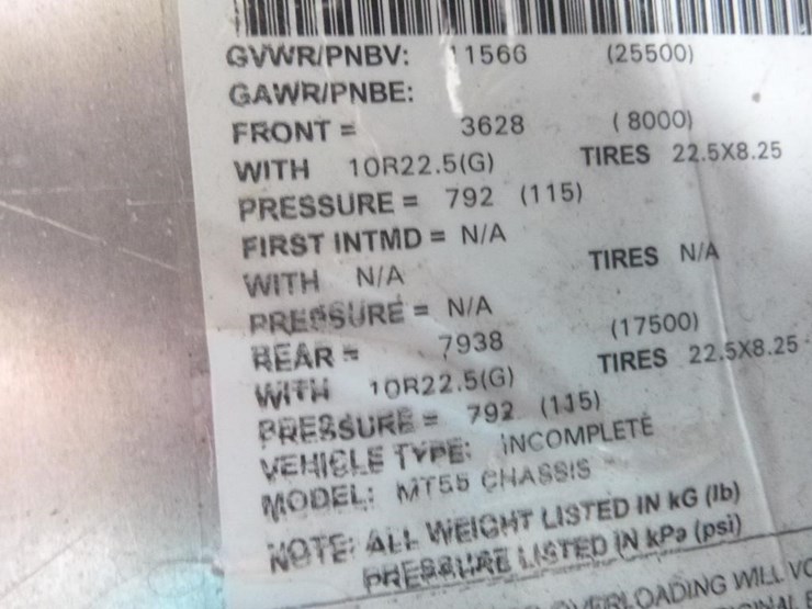 2005-freightliner-mt55-image-43