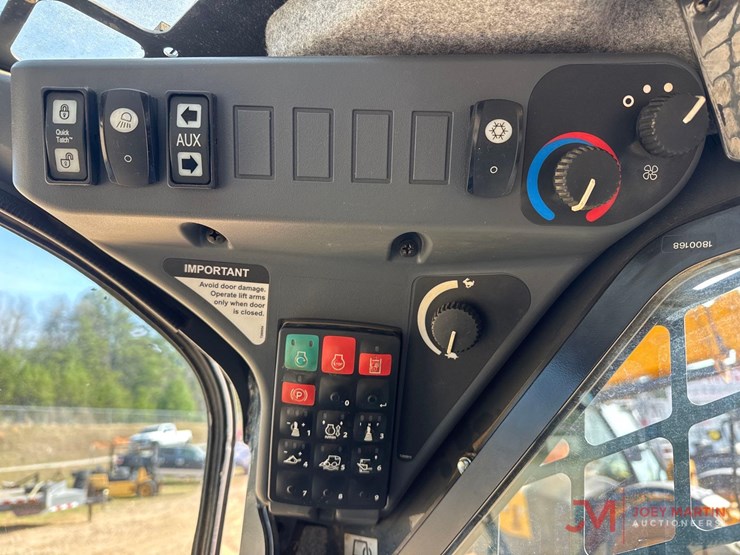 2023-deere-325g-image-16