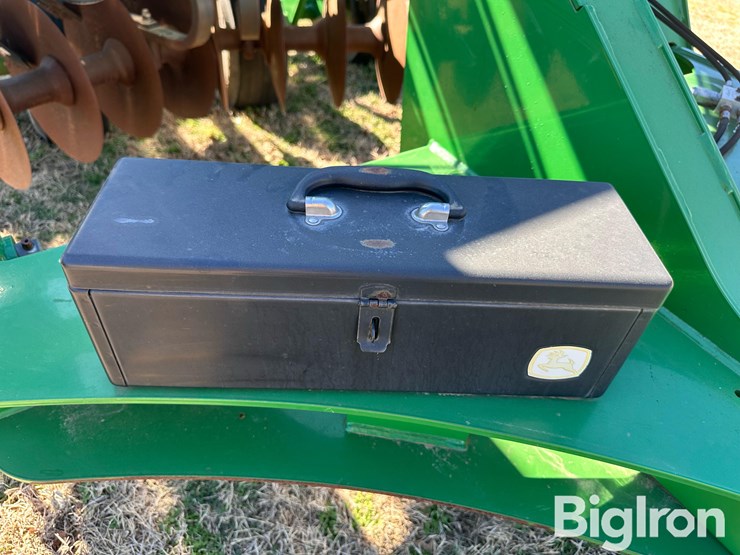 2014-john-deere-2623-image-18