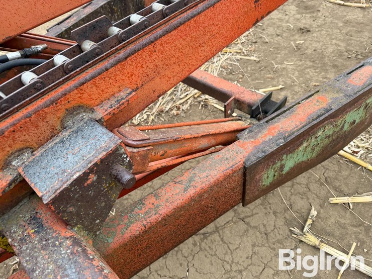 farmhand-8-bale-image-16