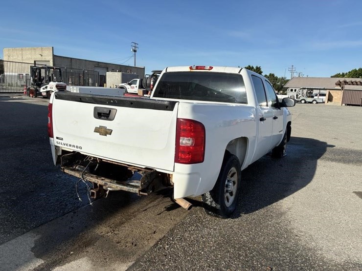 2012-chevrolet-silverado-1500-image-3