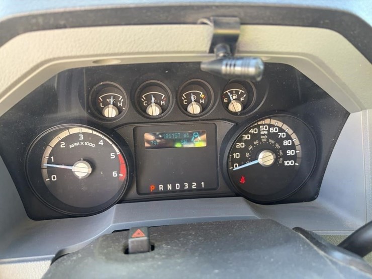 2016-ford-f550-image-13