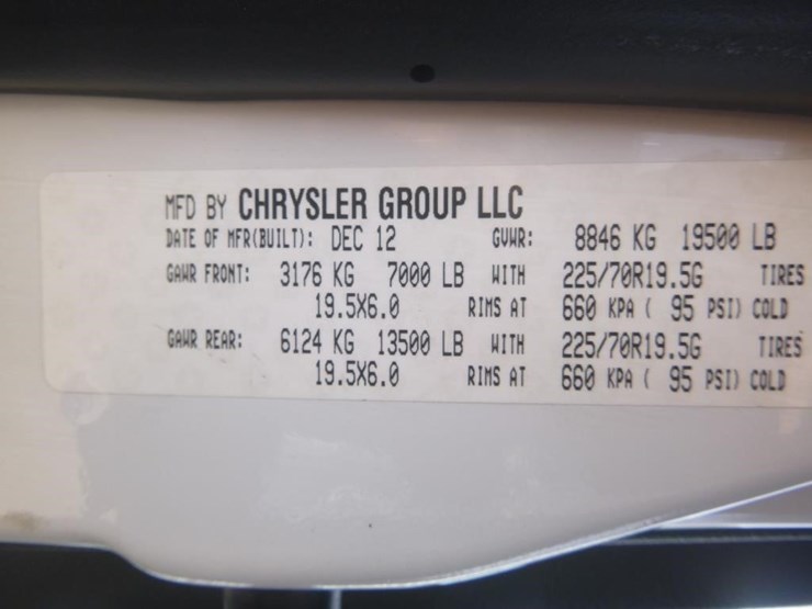 2012-dodge-ram-5500-image-21